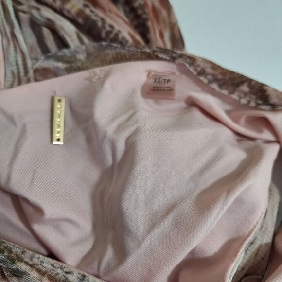 T Tahari Cheetah Print ruffle Dress size XS summer Vacation travel - Picture 4 of 6